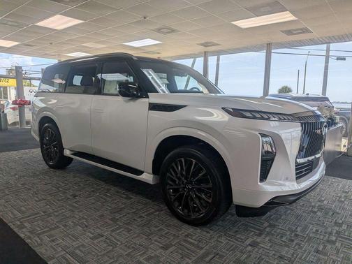Radiant White/Black Obsidian 2027 INFINITI QX80 AUTOGRAPH