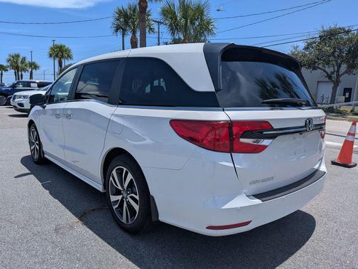 Platinum White Pearl 2024 Honda Odyssey Touring