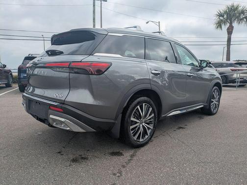 2022 INFINITI QX60 SENSORY