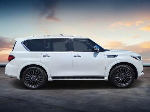 2022 INFINITI QX80 SENSORY