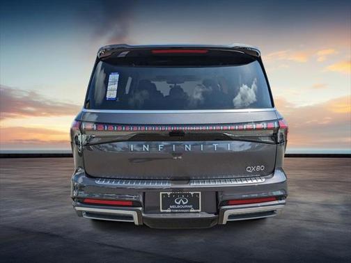 2025 INFINITI QX80 Luxe