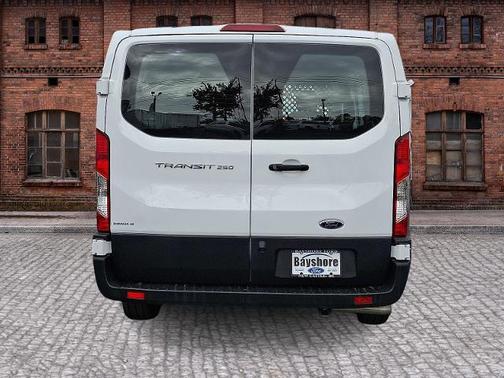 2023 Ford Transit-250 