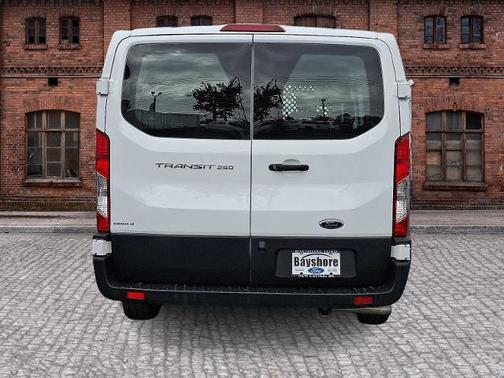 2023 Ford Transit-250