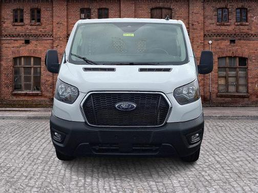 2023 Ford Transit-250