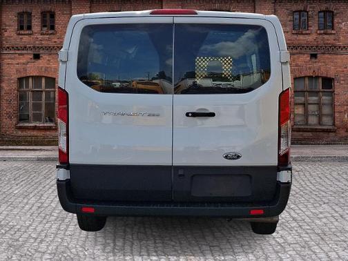 2023 Ford Transit-250 