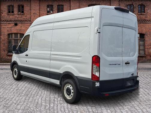 2021 Ford Transit-250 148 WB HIGH ROOF CARGO