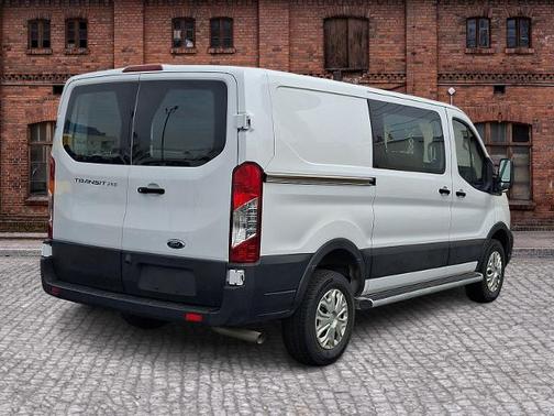 OXFORD WHITE 2024 Ford Transit-250