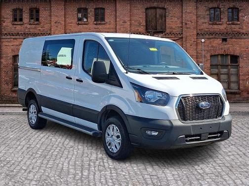 2023 Ford Transit-250