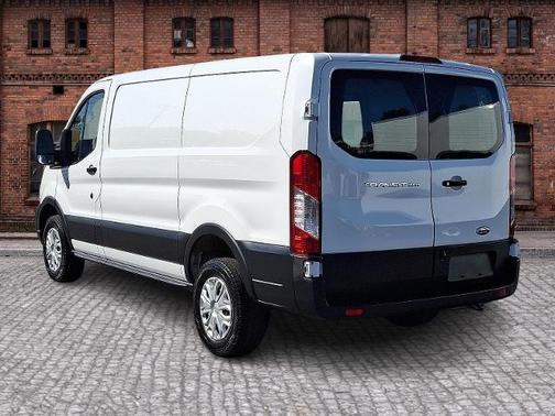 2023 Ford Transit-250
