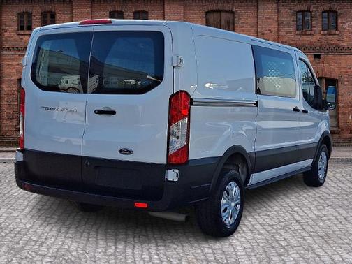 2023 Ford Transit-250