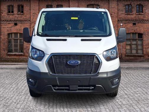 2023 Ford Transit-250