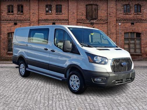 2024 Ford Transit-250 