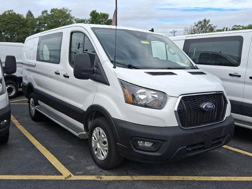 2024 Ford Transit-250 