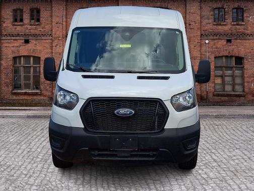 OXFORD WHITE 2023 Ford Transit-250 T-250
