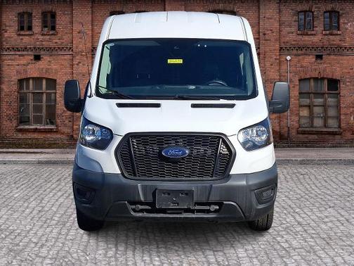 2023 Ford Transit-250 