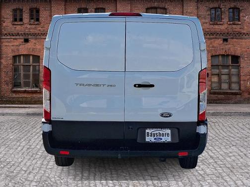 2019 Ford Transit-250 130 WB LOW ROOF CARGO