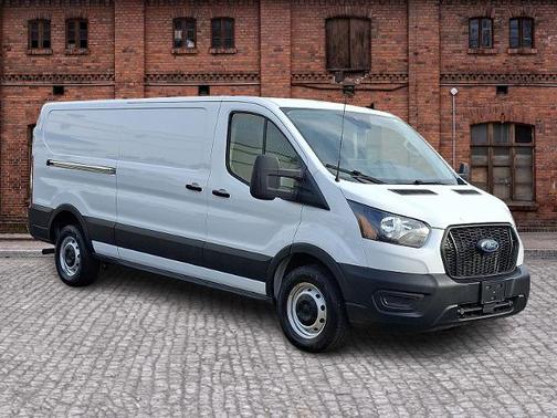 2022 Ford Transit-250 