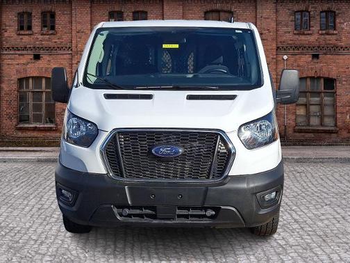 2024 Ford Transit-250 