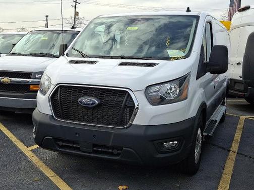 2024 Ford Transit-250 