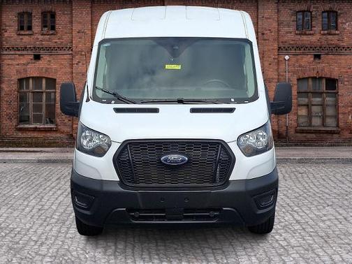 2023 Ford Transit-250 