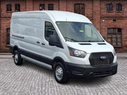 2023 Ford Transit-250 