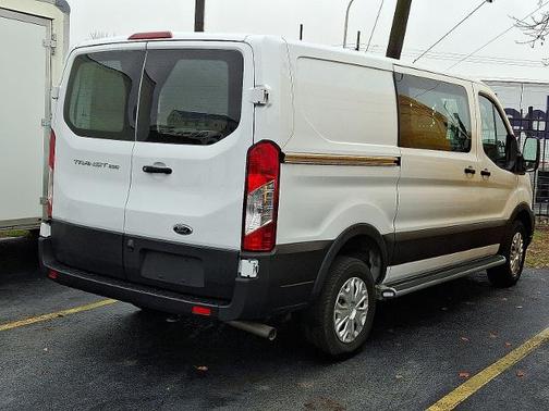 2024 Ford Transit-250 