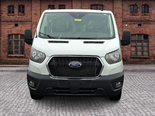 2024 Ford Transit-250 