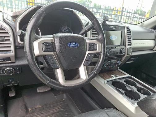 2017 Ford F-250 LARIAT