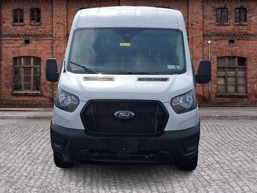 2023 Ford Transit-250
