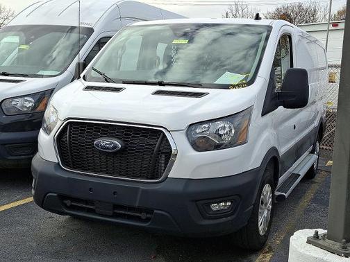 2024 Ford Transit-250 