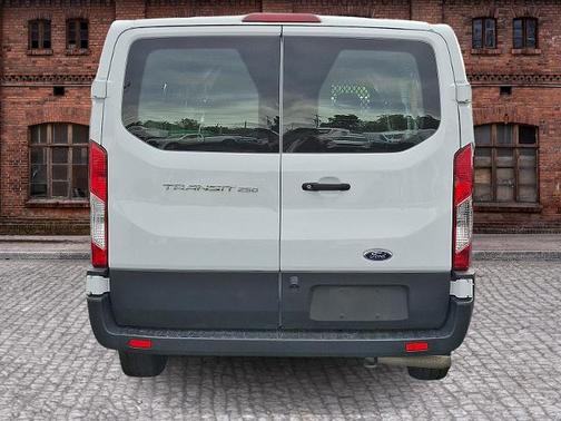 2023 Ford Transit-250 