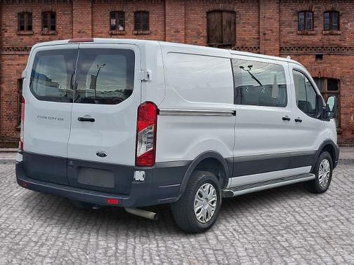 2023 Ford Transit-250 