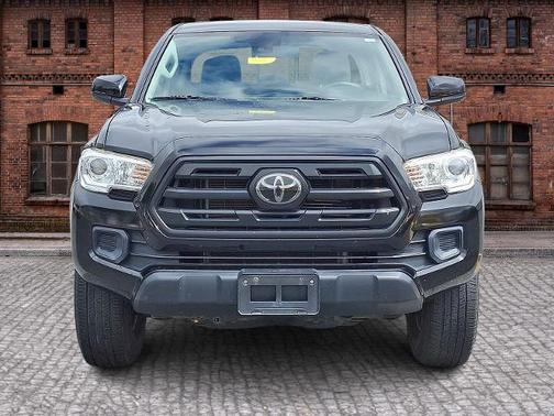 2018 Toyota Tacoma SR