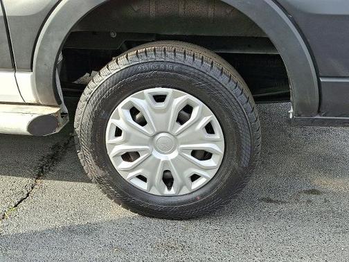2024 Ford Transit-250 
