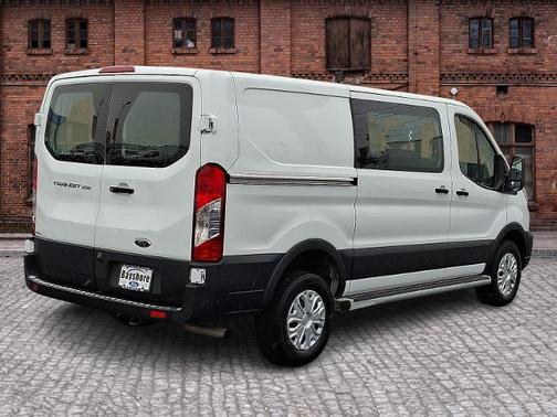 2024 Ford Transit-250 