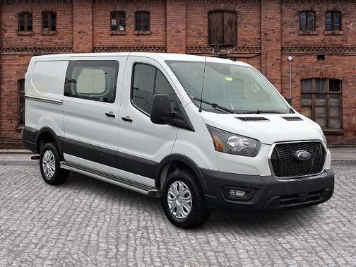 2024 Ford Transit-250 
