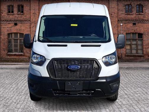 2023 Ford Transit-250 
