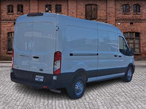 2023 Ford Transit-250