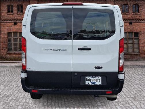 2023 Ford Transit-250 