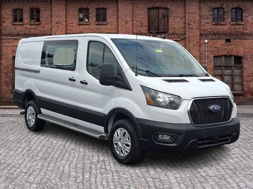 2023 Ford Transit-250 