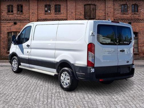 2023 Ford Transit-250 