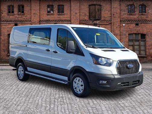 2023 Ford Transit-250 