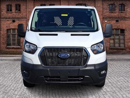 2023 Ford Transit-250 