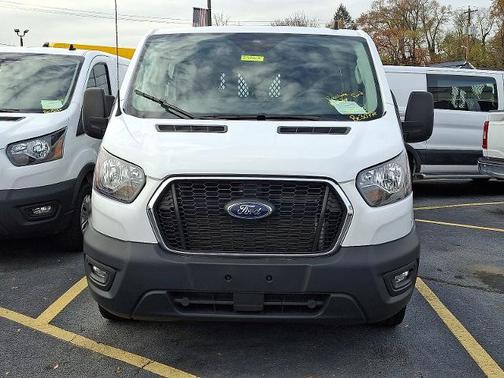 2024 Ford Transit-250 