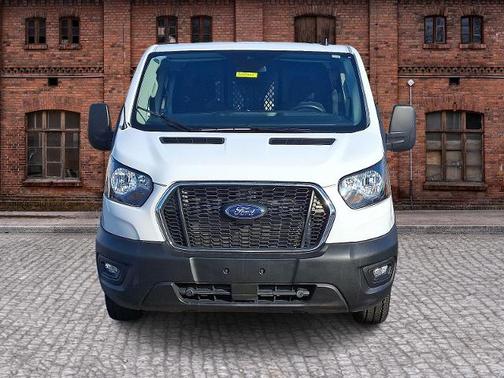 2024 Ford Transit-250 