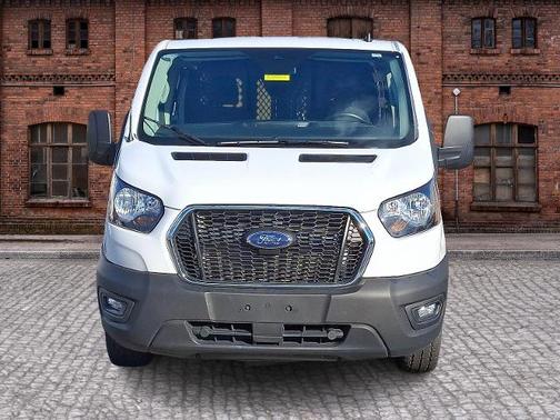 2024 Ford Transit-250 