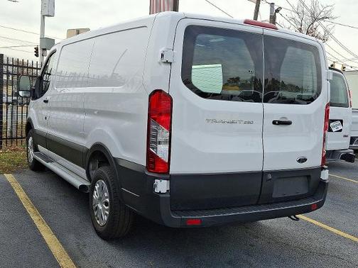 2024 Ford Transit-250 