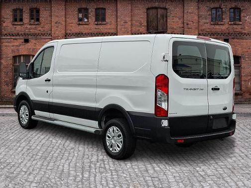 2024 Ford Transit-250 