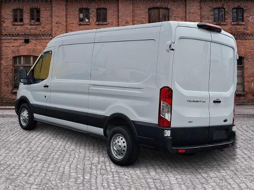 OXFORD WHITE 2023 Ford Transit-250