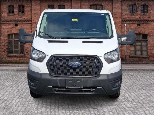 2022 Ford Transit-250 